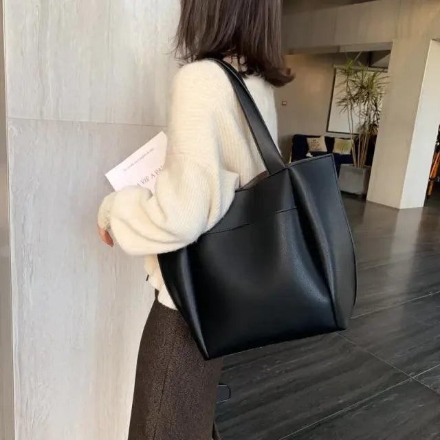 Bolsa Tote Preta Garbo Vitória - Garboza