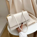 Bolsa Baguete Off White Garbo Adriana - Garboza