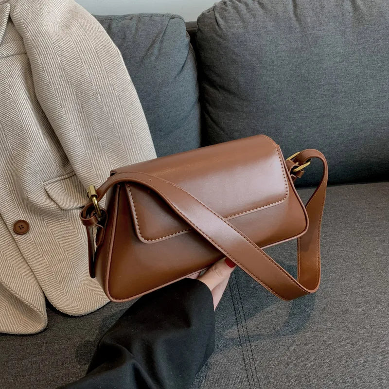Bolsa De Ombro Pequena Marrom Garbo Rúbia - Garboza